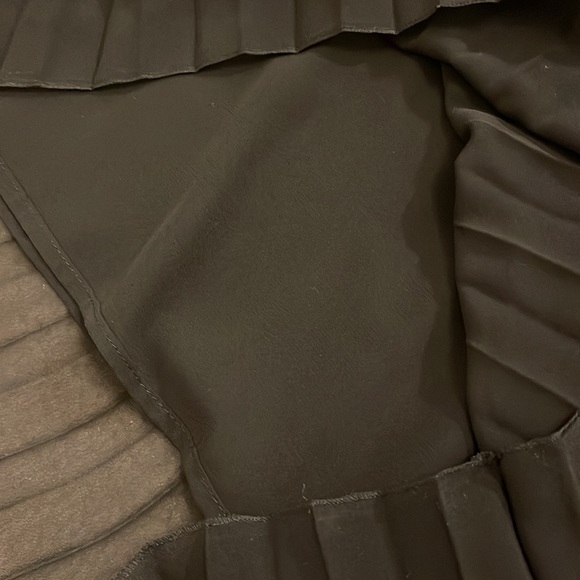 Chiffon pleated pants with lining US Size 10 - Picture 4 of 6